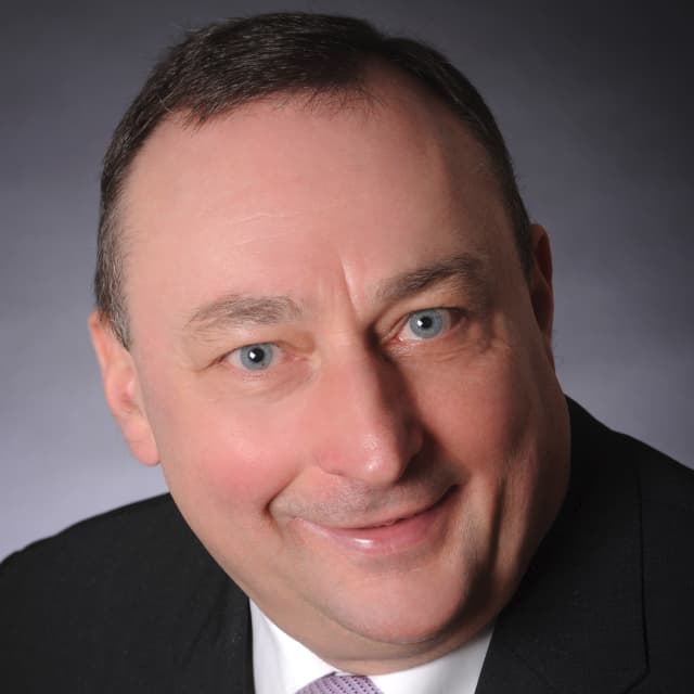 Ein Portrait Foto von Karl Heinz Mader